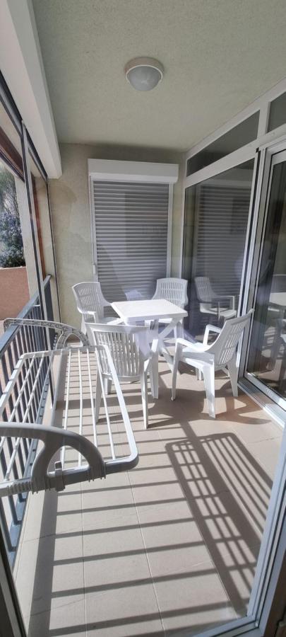 Apartmani Sunce I More Premantura Exterior foto
